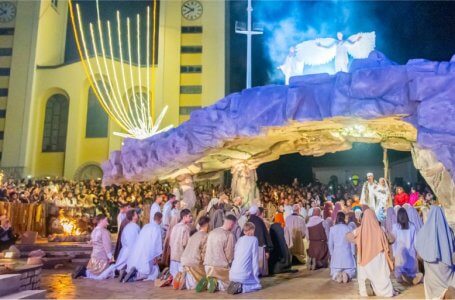 LAI JŪSU SIRDI PĀRŅEM PRIEKS