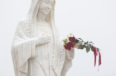 BŪT PAR DIEVA MĪLESTĪBAS AIZSTĀVJIEM