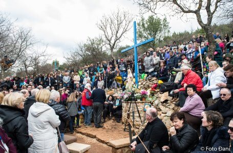 Dievmātes, Miera Karalienes, vēstījums Marijai Pavlovičai-Luneti 1987. gada 25. martā