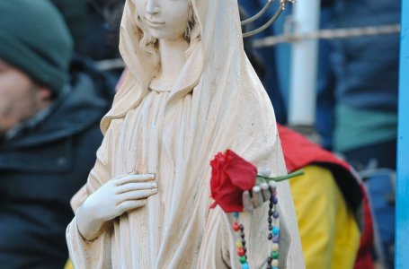 Dievmātes, Miera Karalienes, vēstījums Marijai Pavlovičai-Luneti 1987. gada 8. janvārī